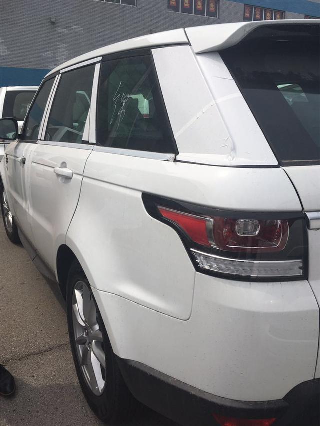 16款路虎揽胜运动版s现车 港口年中大促进行中