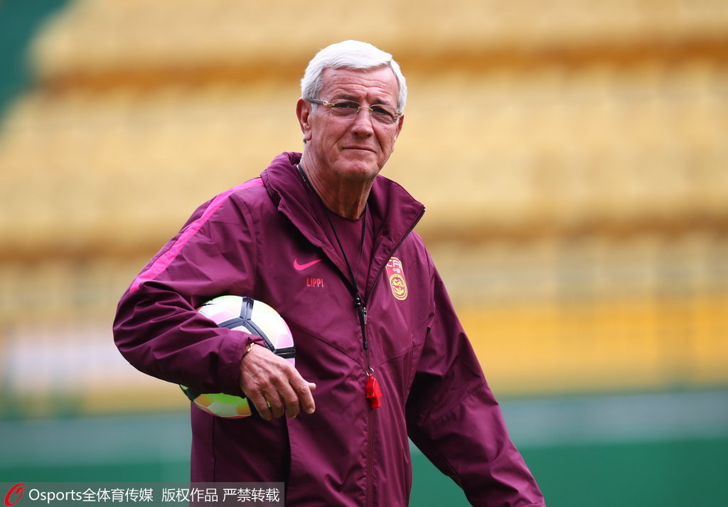 里皮:中国国足正走在正确的道路上 还有成长空间 里皮:中国国足正走在正确的道路上 还有成长空间