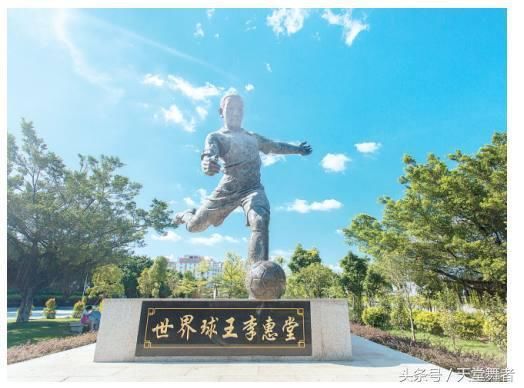 中国足球名将:李惠堂世界球王,孙继海亚洲球王