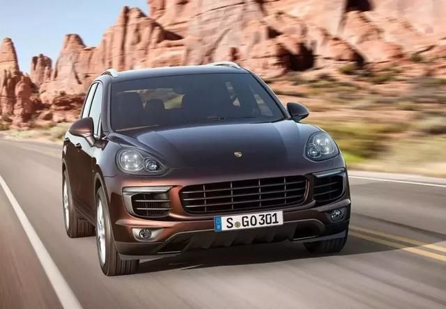 捷恩斯是韩国现代的一个高端品牌,曾经是现代的一款纯进口的高端商务