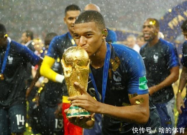 法国夺冠给国足提了醒!八成球员都是黑人,里皮