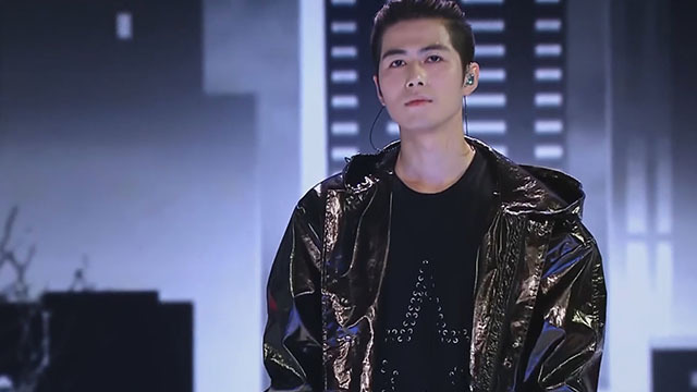 催泪!陈学冬翻唱毛不易《像我这样的人》 催泪!陈学冬翻唱毛不易《像我这样的人》