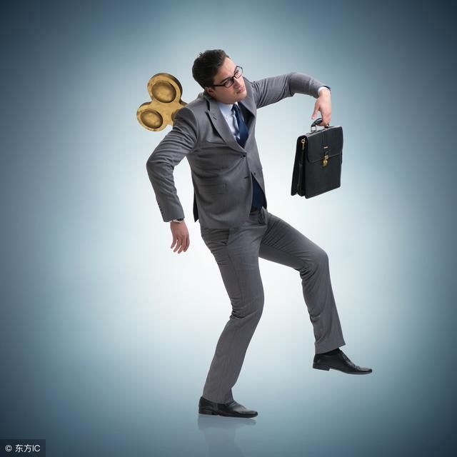 美国网友热议:中国人活得累不累么?国内网友的