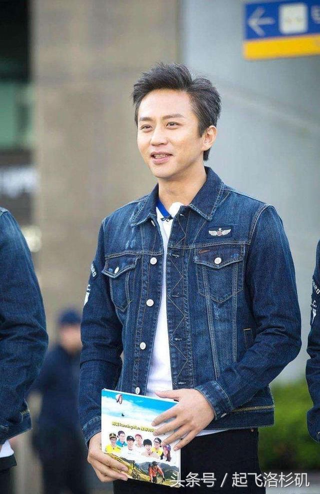 综艺上升新高度:新一季跑男原班人马用流利英