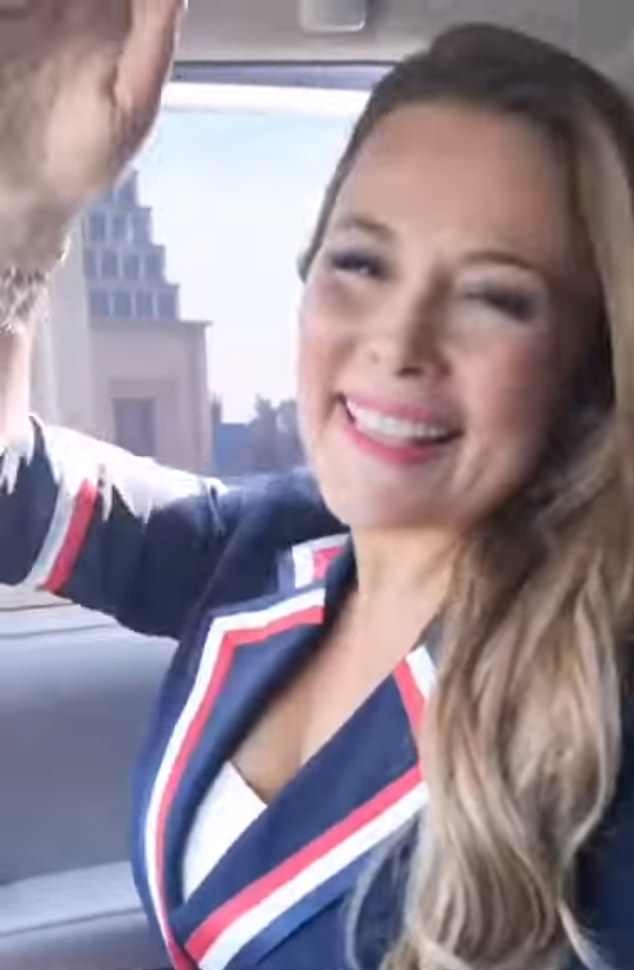 这国45岁女市长用公务车拍热舞短视频 被扣工资