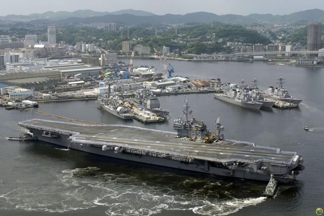 别了,小鹰号,美国最后一艘常规动力航母终迎来