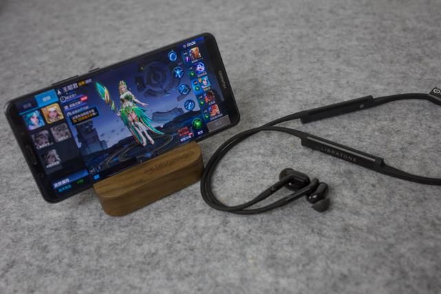 小鸟TRACK+一出,就没索尼BOSE什么事儿了,