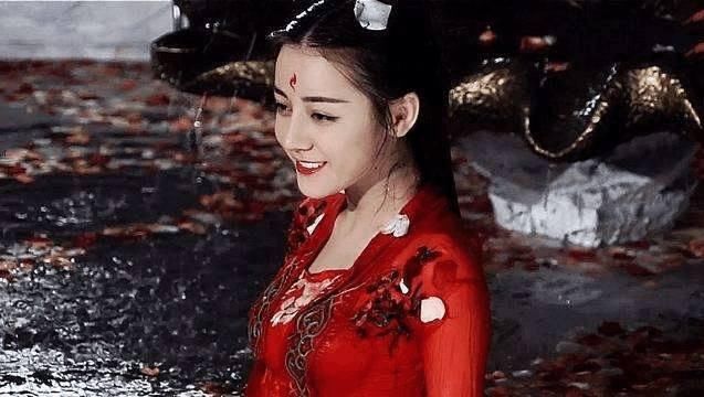 杨幂出浴照,赵丽颖出浴照,刘亦菲出浴照,热巴出