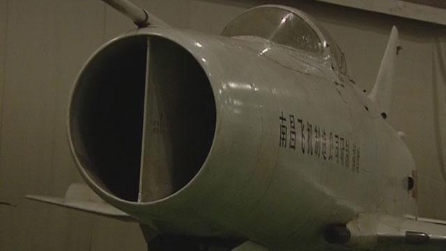 歼-12空战性能优 接近美军三代机 歼-12空战性能优 接近美军三代机