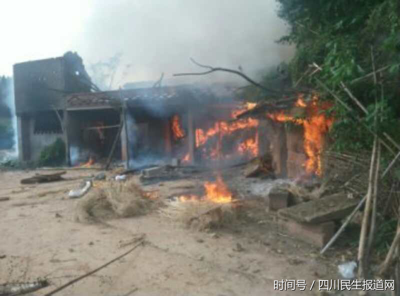 遂宁安居区栏江镇青岗湾村发生火灾 留守老人