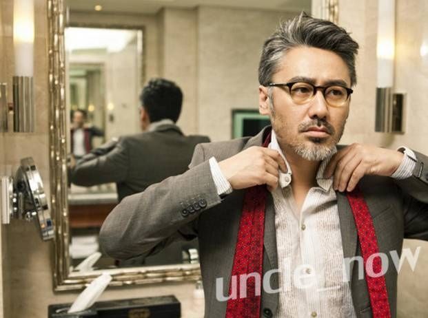 大叔,然而三十岁之前却是一根废柴,既穷又懒,直