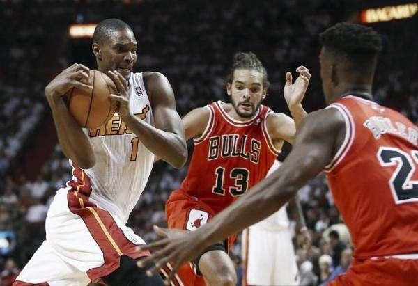 回顾经典:2011年热火VS公牛G1 詹韦大战罗斯