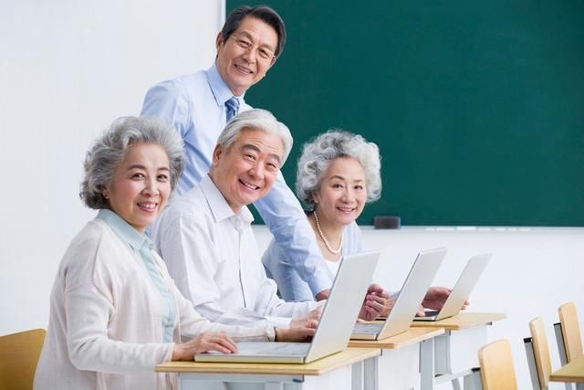 老梁告诉你,为什么养老保险越来越不靠谱