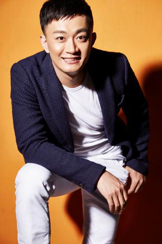 近日,演员高远空降某直播,参加线上直播公益"画出生命线".