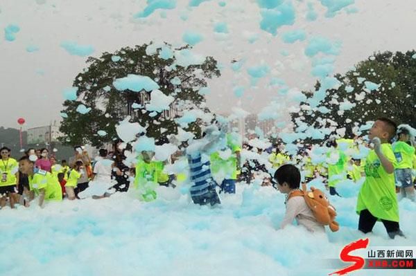 五一将近 太原好风光快乐小镇让你玩转花样假