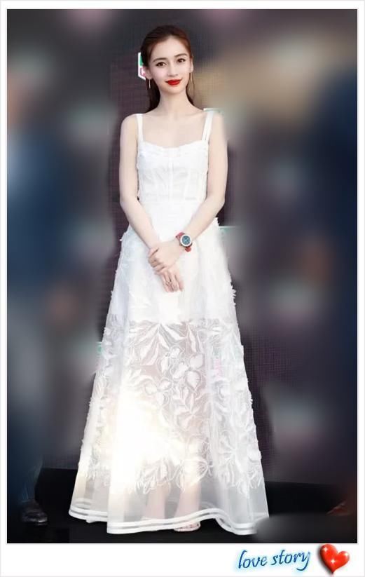 当章泽天和杨颖同穿吊带裙,终于见识到女星和