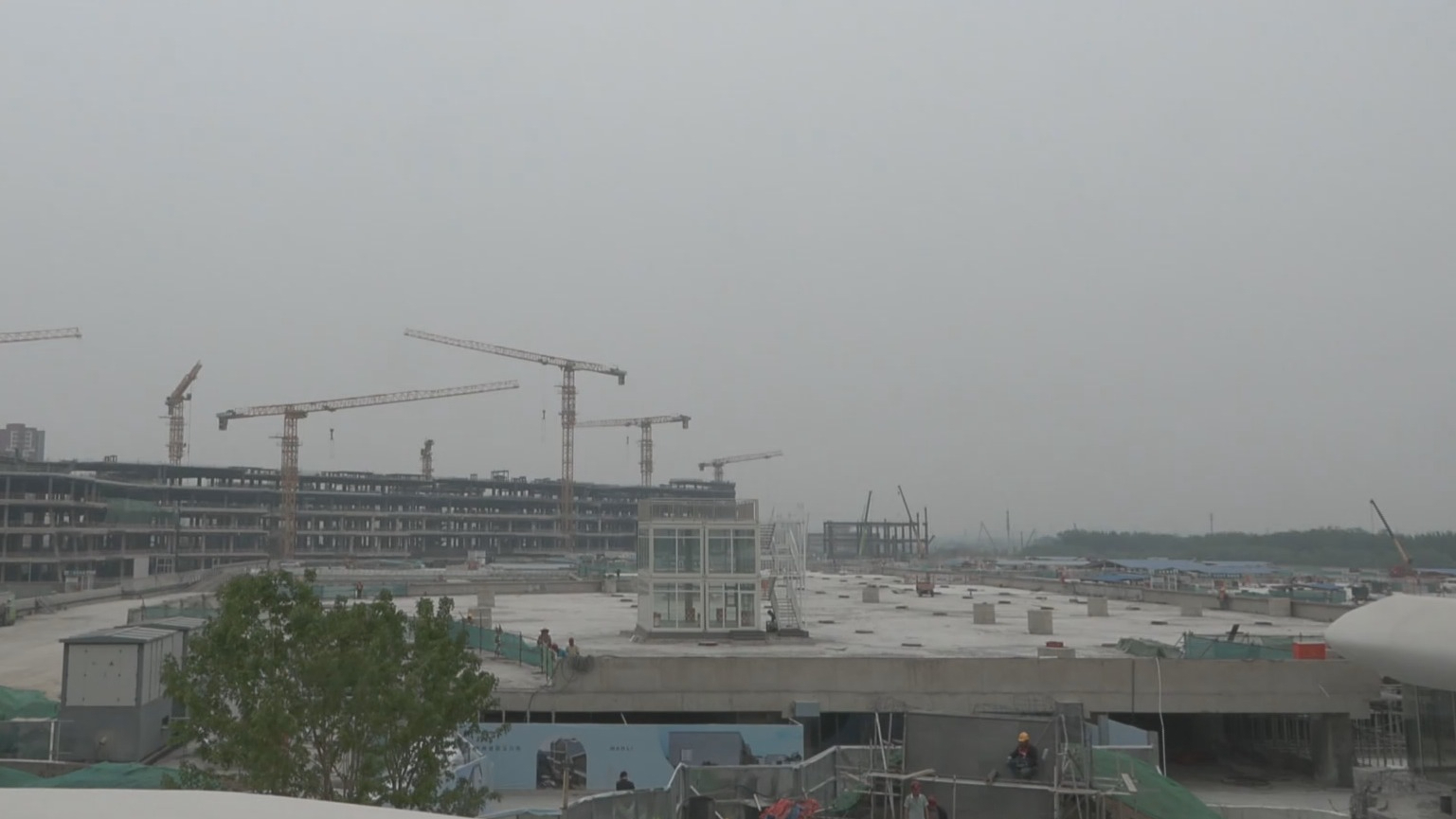 地铁车辆段上盖微度假小镇 环球影城旁北京最大奥莱封顶