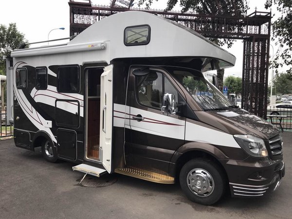 奔驰威霆价格北京4s店多少钱 奔驰斯宾特房车华北总代理