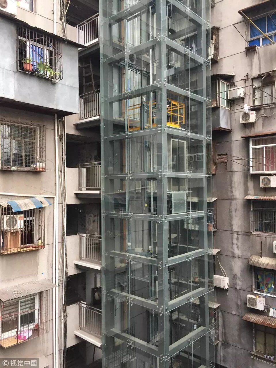 买100的房子30公摊,电梯广告费你还想抢?