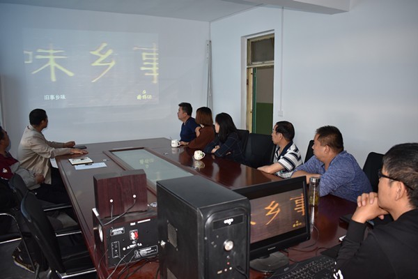 忻州市文化综合行政执法队组织学习观看《榜样