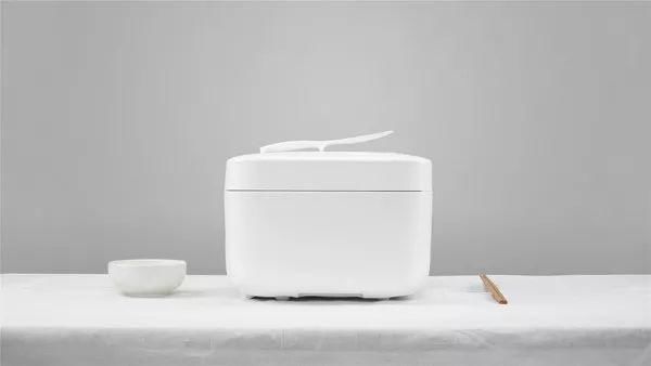 利群股份收购乐天72家门店;雀巢71.5亿美元获