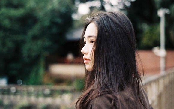 很压抑心很累的句子短语,瞬间就哭了!