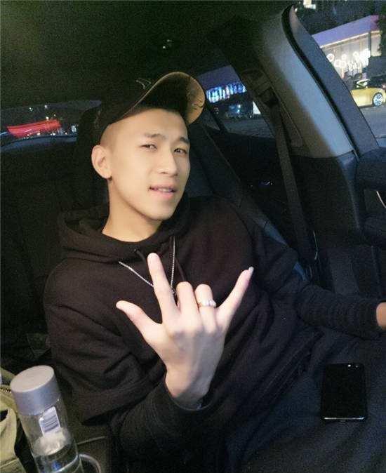 不知天高地厚:天佑前脚喊话刘德华,后脚又嘲讽古天乐没豪车-北京时间