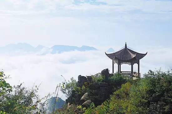于丹:且停亭中且停停 于丹:且停亭中且停停