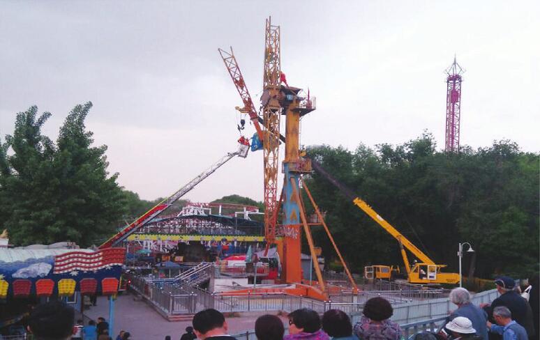 迎泽公园游乐场出故障 4名被困游客全部安全获救
