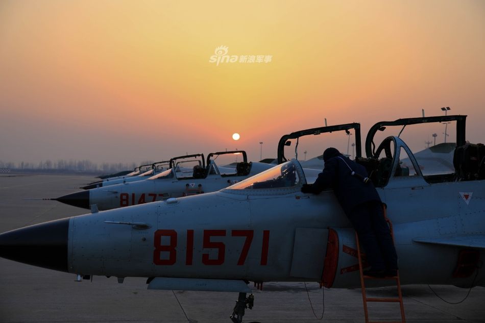 涡扇13发动机即将量产?官媒公布外贸型山鹰换