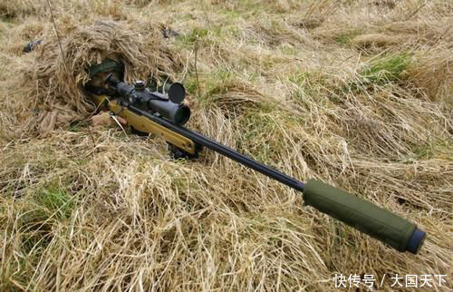 狙击枪子弹最远能飞多少米?此人只用了10秒,打