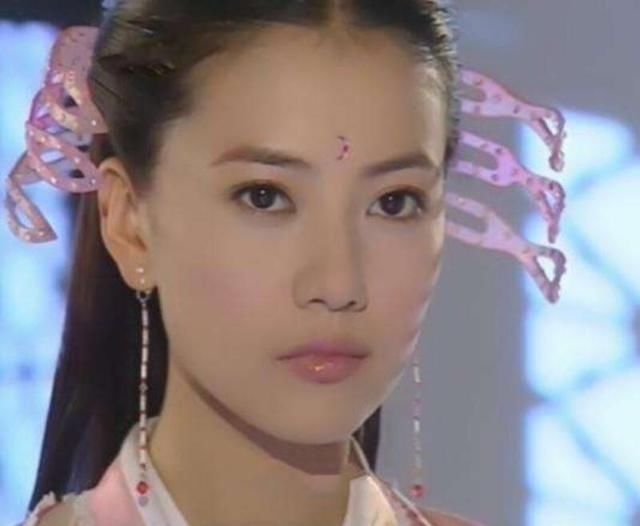 江疏影的长相一直被说刻薄心机,来说一下那些