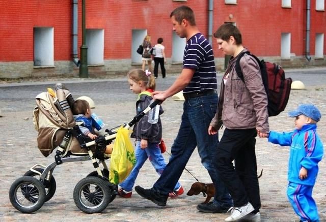 外国人问俄罗斯和中国谁更发达?俄网民:从经济