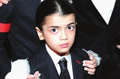 迈克尔杰克逊三子女现状,大儿子已得遗传病,为