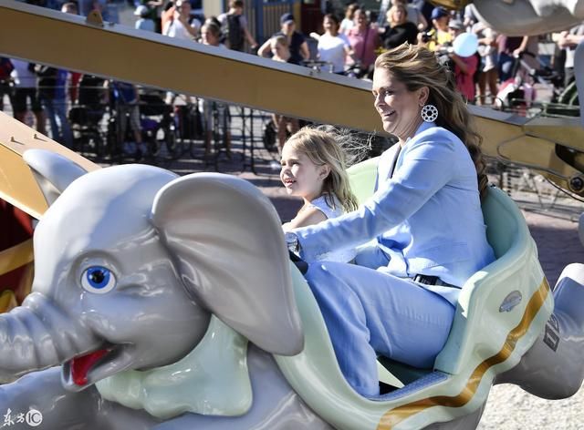 虽然是瑞典王位的第二顺位继承人,6岁小女公爵