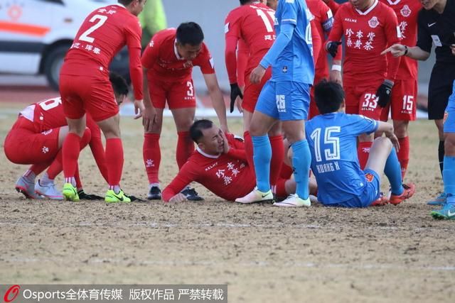 中乙队40岁老板足协杯替补登场 积极防守背后