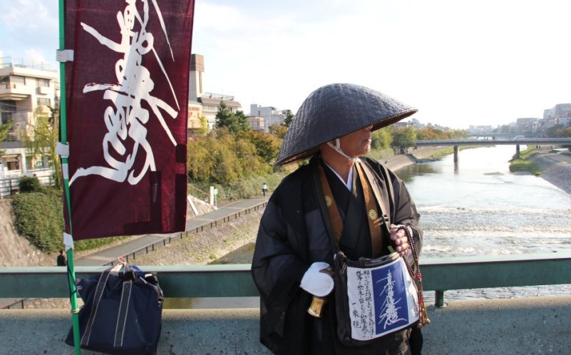 图解日本寺院功德箱里的钱被偷了会怎样?功德