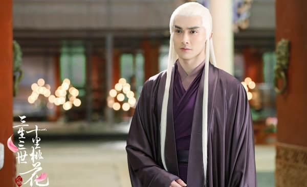 三生三世:父神送给墨渊的金莲就是给天君设的