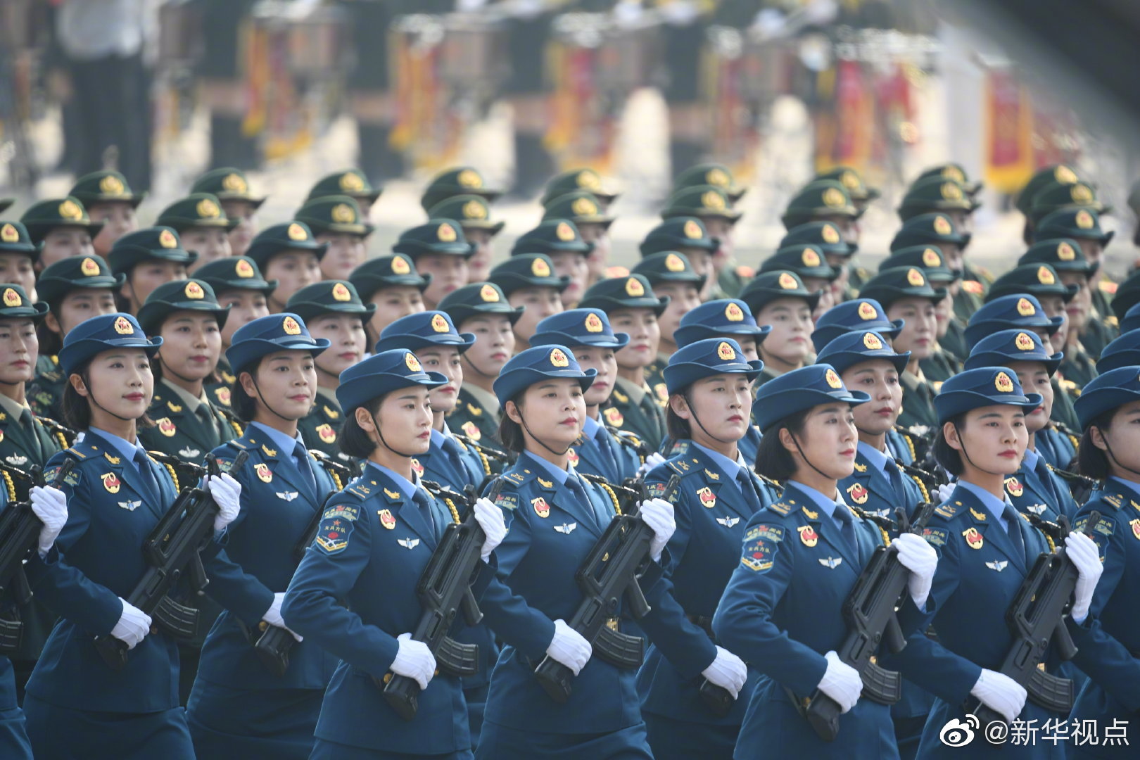 女兵方队高清大图来了 这排面超赞_北京时间