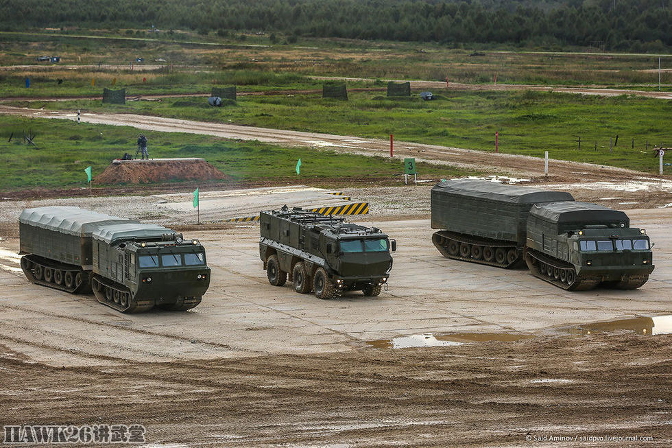 全地形车和“台风K”运兵车。