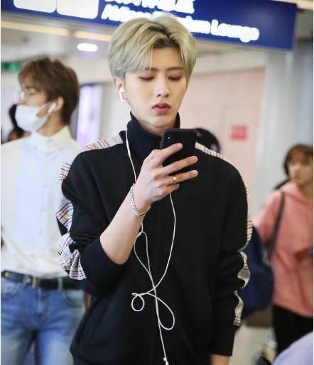 目很厉害,竟淘汰了蔡徐坤,王俊凯、李易峰、熊梓淇