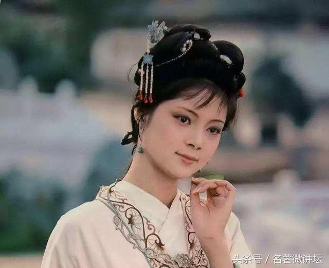 《红楼梦》里薛宝钗的《螃蟹咏》究竟讽刺了谁