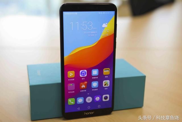 旗舰级手机才有的配置 这款百元机都具备