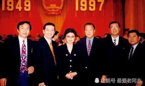 96年身家已1千亿,李嘉诚那时都叫他大哥,可惜