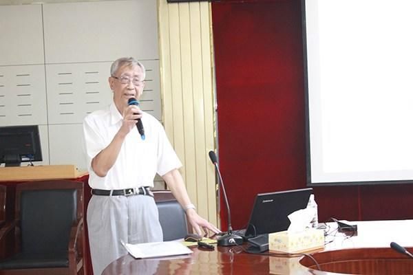 退休中医老教授三个偏方专治滑膜炎,轻松让你