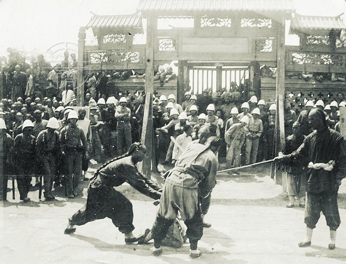 这张图是真实的处决犯人的刑场.