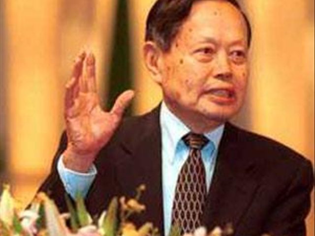 杨振宁对世界做了什么贡献?而杨振宁又是什么