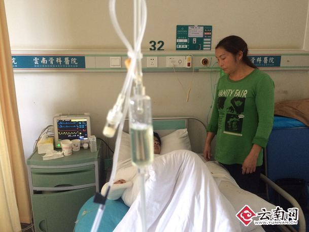 昆明15岁学生无辜被砍11刀追踪:已花3万多治疗费 都是借的 昆明15岁学生无辜被砍11刀追踪:已花3万多治疗费 都是借的