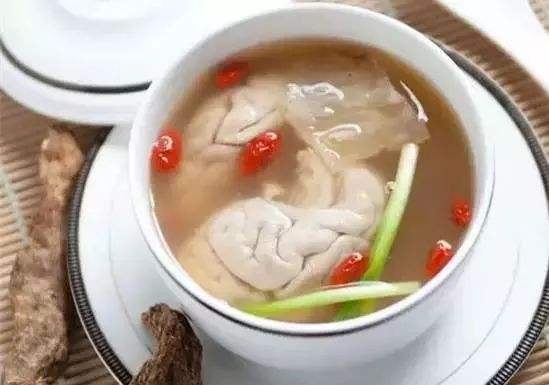 4岁幼女来月经,5岁男童乳房凸起,这几种食物别