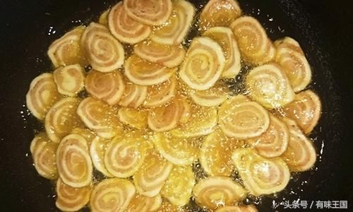 自制零食猫耳朵!在家只需红糖和面粉轻松搞定